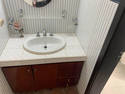 Imagen 8 de 14 de Eloisa Mejia Rentahouse Vende Townhouse En Trigal Norte Valencia 22-4781