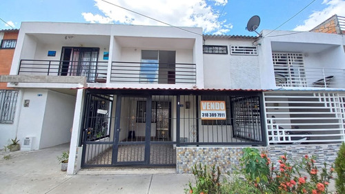 Se Vende Hermosa Casa De Dos Pisos Barrio La Italia Palmira Valle