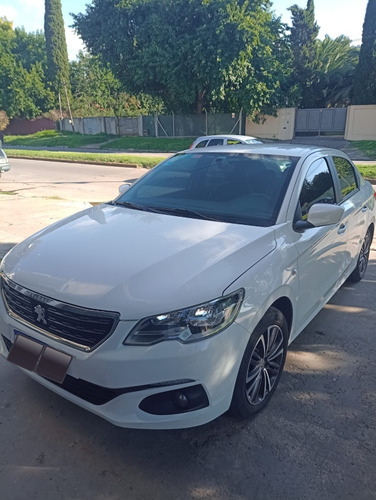 Peugeot 301 1.6 Allure Plus