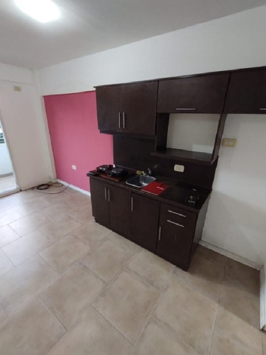 Imagen 3 de 7 de Departamento Monoambiente C/ Balcon En Venta - Moron Centro