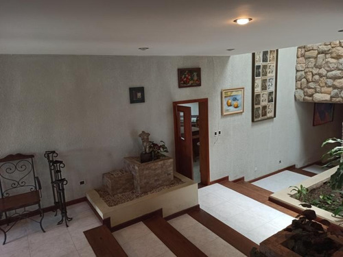 Imagen 2 de 8 de Gabriel Rivas Vende Casa En Urb. Colinas De Guataparo Valencia Cod: Lemc-401