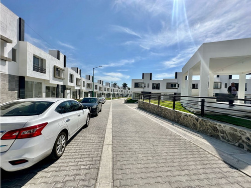 Casa En Venta En Jiutepec Morelos