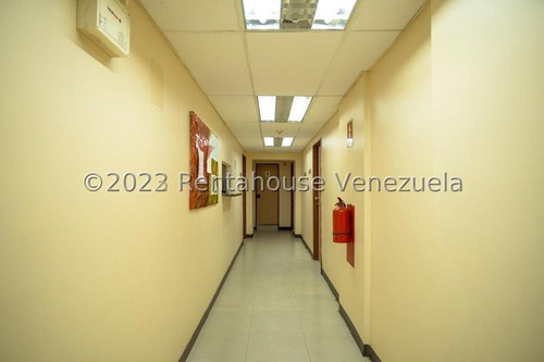 Imagen 3 de 15 de Edificio En Venta Las Mercedes Caracas. Zonificación V6 - Ct. Código 23-21066 Mr.
