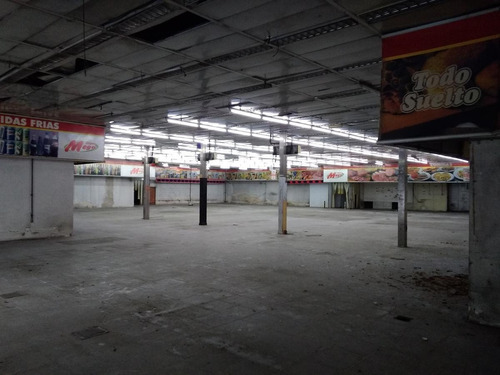 Imagen 14 de 15 de Super Local Ex Casa Tia. 1450 M2 En Pb. Frente A La Estacion De Quilmes.