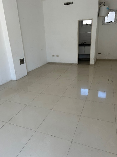 Local En Venta En Merlo Sur