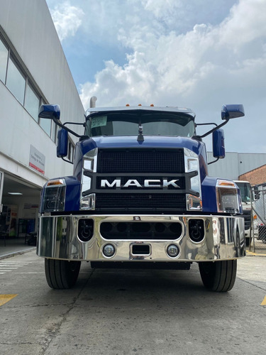 Imagen 4 de 22 de Mack Anthem Euro 5
