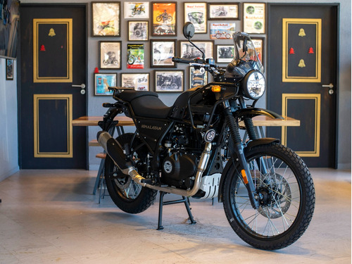 Royal Enfield Himalayan Granite Black Reserva