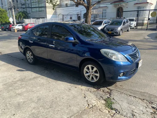 Nissan Versa 1.6 Advance