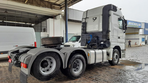 Imagem 9 de 12 de Cavalo Mega Space 6x2 Trucado M.b Comp. 2546 Selectrucks