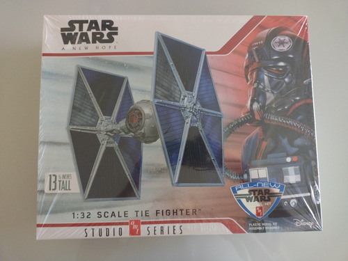 Star Wars A New Hope Tie Fighter 1/32 Amt Disney 