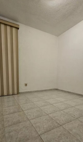 Preciosa Y Amplia Casa, Excelente Ubicación En Fracc. Residencial Las Américas Ecatepec. A Solo Unos Minutos De La Cdmx!!! -no Créditos- Jagr