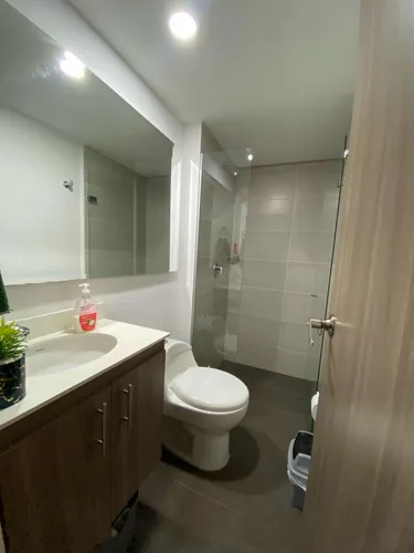 Se Vende Excelente Apartamento En Las Cabañas Bello