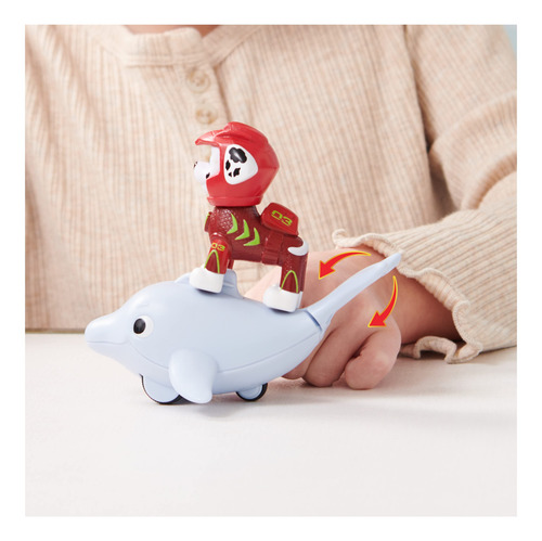 Boneco De Ação Paw Patrol Marshall Aqua Pups Com Golfinho