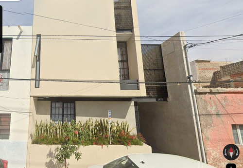 Departamento Ubicada En Colonia Mezquitan Guadalajara, Jalisco. Con 1 Recamara Y 73m2. Entre Av. Manuel Ávila Camacho Y Av. Enrique Díaz De León.