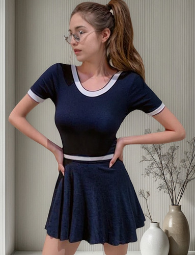 Traje De Baño Liso Y Delgado Sin Espalda De Una Pieza