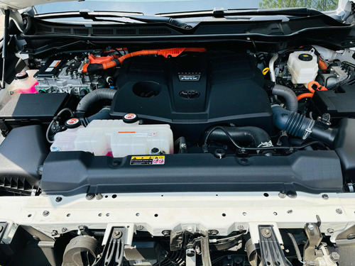 Toyota Tundra 5.7 Limited 4x4 At