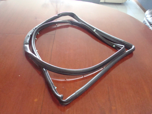 Goma Sello Puerta Delantera Izq. Toyota 4runner/pickup 89-95