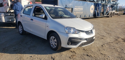 Imagen 14 de 15 de Toyota Etios 2022 1.5 X 6mt My19