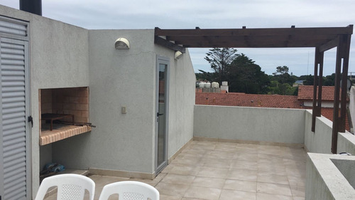 Imagen 13 de 14 de Duplex En Pinamar Con Parrilla - Cochera Y Guarda Cuatri - Alquiler Temporal