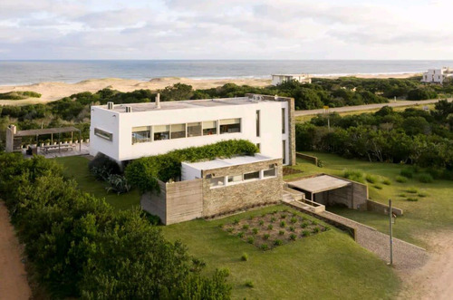 Casa De 4 Dormitorios En Venta Y Alquiler En José Ignacio