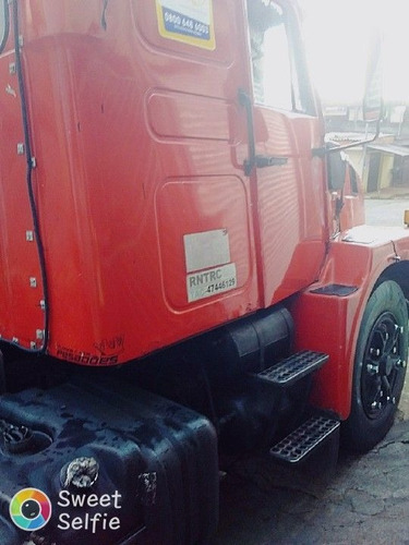 Imagem 1 de 4 de Volvo 340