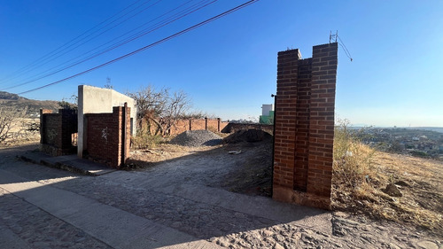 Terreno En Venta En Marfil Calle Linda Vista Con Barda Perim