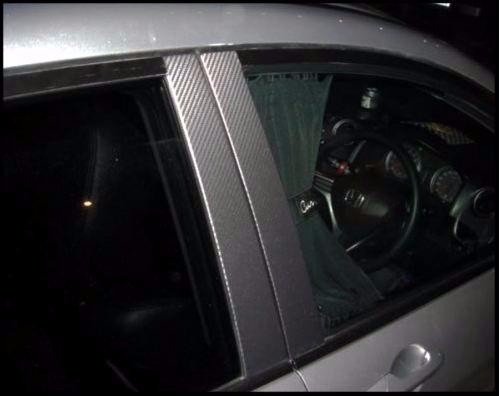Imagem 2 de 4 de Adesivo Para Coluna De Porta Fibra De Carbono Blackout O Par