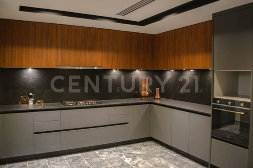 Venta Departamento Y Penthouse En Shark Tower - Puerto Cancun