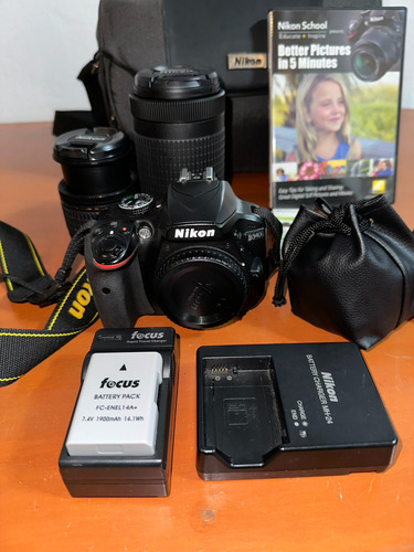  Nikon D3500 Kit Full Reflex + Lente 18-55mm + Lente70-300mm