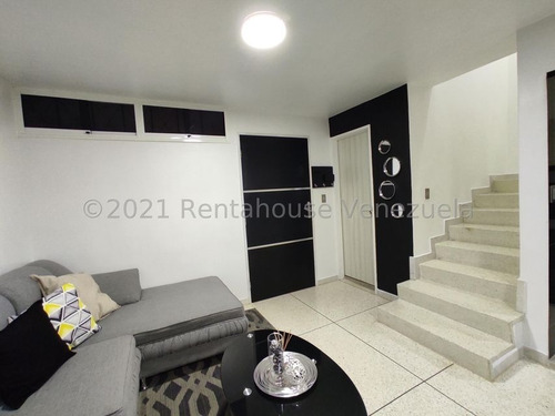 Imagen 2 de 16 de Apartamento Duplex En Venta En La Zona Centro De Maracay Db 23-4810