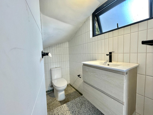 Barrio Del Inca, Casa Remodelada, Agradable Vista 3d 3b