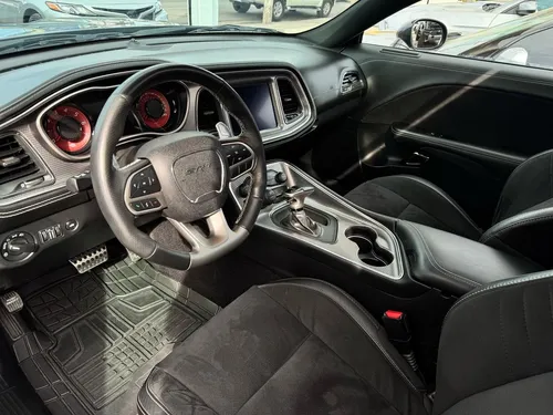 Dodge Challenger 6.2 Srt Hellc At