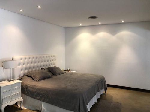 Espectacular Casa En Alquiler. Zona Exclusiva Mtz
