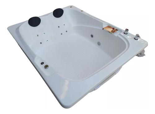 Jacuzzi Para Parejas Modelo Sirio Con Hidromasaje Basic