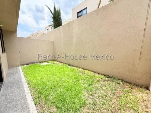 Casa En Renta En Zakia, Querétaro Sr