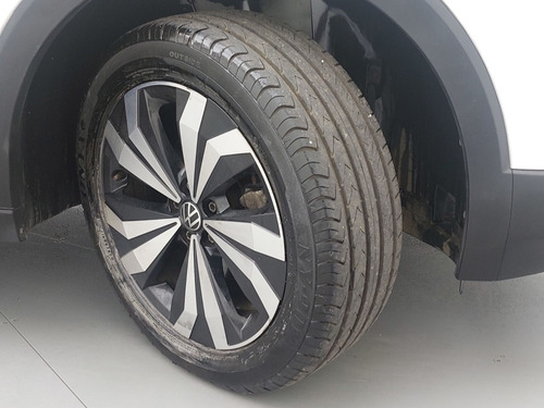 Volkswagen T-Cross 1.0 200 TSI TOTAL FLEX AUTOMÁTICO
