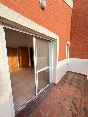 Alquiler Duplex A Metros De Av. Sabattini - 2 Dorm Con Cochera Y Patio - Veni A Verlo!