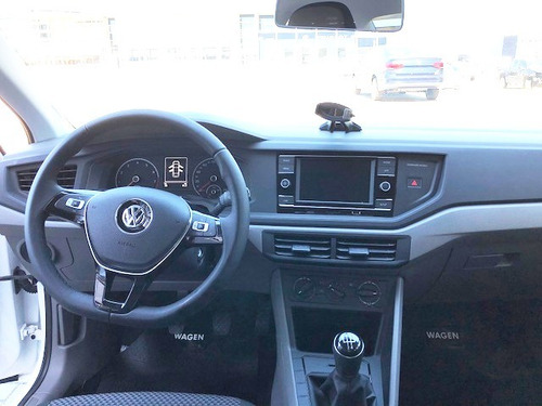 Volkswagen Virtus Trendline 1.6 Msi 110 Cv Tiptronic Dm