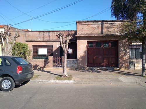Imagen 2 de 20 de Casa En Venta En José C Paz