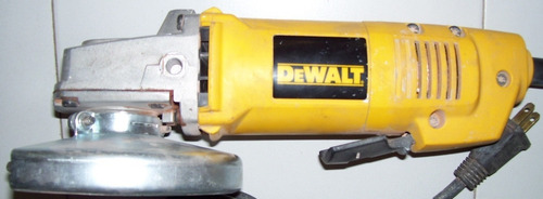 Esmeriladora Esmeril Angular Dewalt 4 1/2 Con Sus Manuales