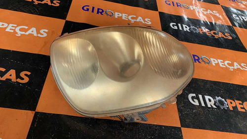 Farol Esquerdo Clio 1999/2002 Com Detalhes