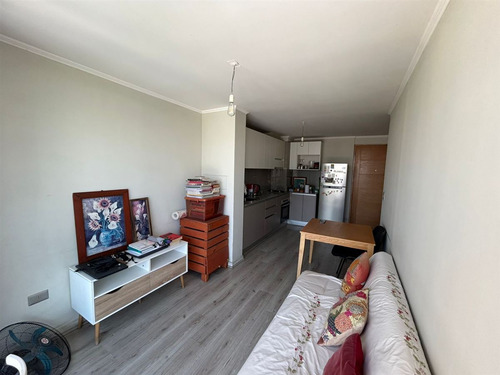 Departamento En Venta De 1 Dorm. 1 Baño En La Florida