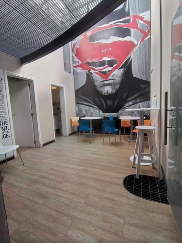 Imagen 6 de 19 de Edificio Comercial- Gran Edificio Próximo A Maldonado Y Salto, 316 M2, Reciclado !!