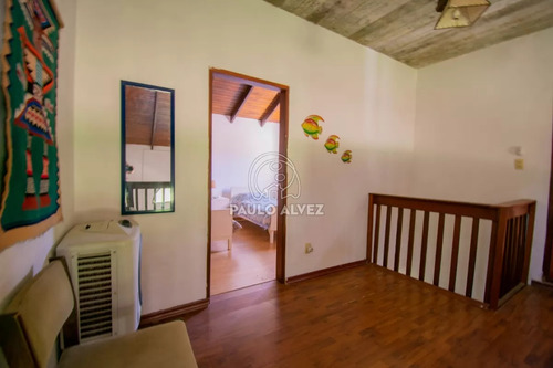 Casa En Alquiler Temporal En Bella Vista, Piriapolis. Ideal Para Disfrutar En Familia, A Metros Del Mar, Lugar Tranquilo.