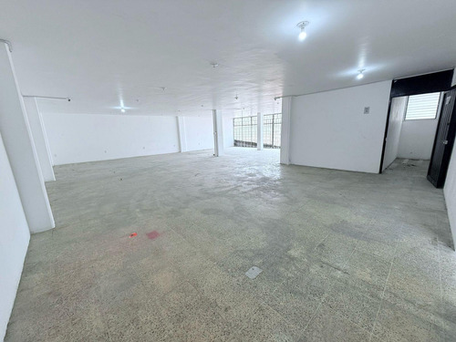 Renta De Oficinas En Barrio De Santa Clara Muy Cerca Del Centro De Toluca