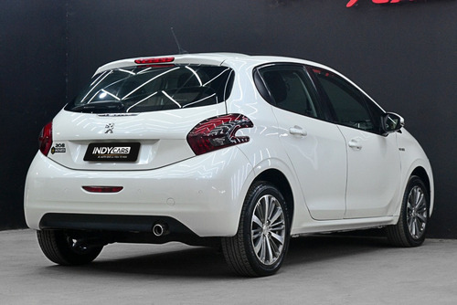 Peugeot 208 1.6 Allure