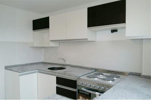 Venta Lomas De Zamora Depto 2 Amb C/cochera A/prof