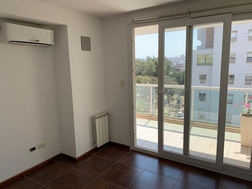Imagen 14 de 30 de Venta Departamento En Dúplex . 3dorm. Excelente Ubicación. Barrio Gral Paz