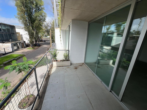 Venta Oficina C/cochera Y Balcón- P. Leloir