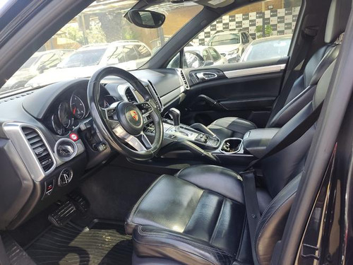 Porsche Cayenne E2